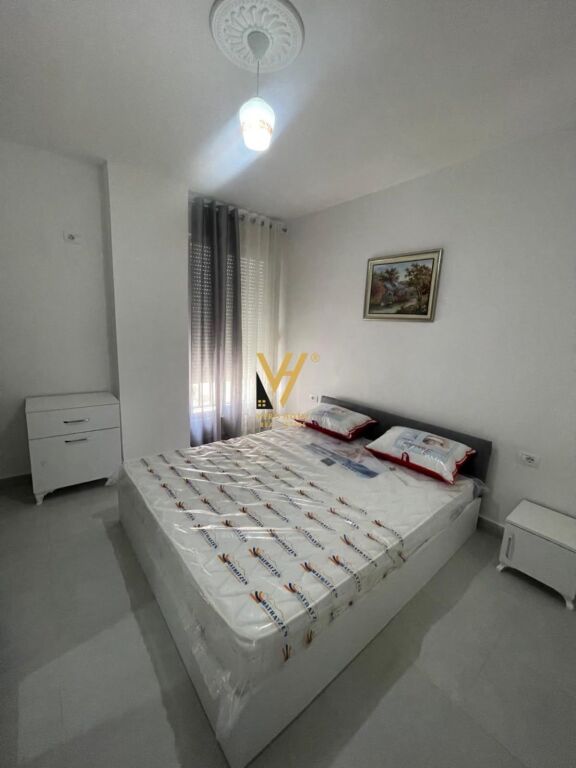 AFFITTASI APPARTAMENTO 2+1+BLK VICINO A 5 MAJI 60.000 LEKE