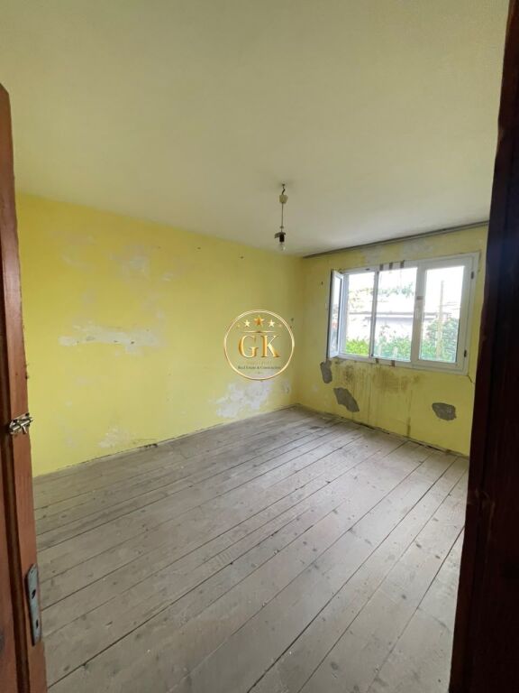 🏡 3-STORY VILLA FOR SALE – ARAPAJ