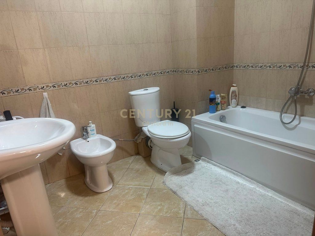 Apartment 2+1+2 for sale in Don Bosko