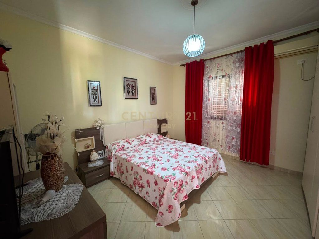 Villa In Vendita a Spitallë, Durrës - 260000€ | 476 m²