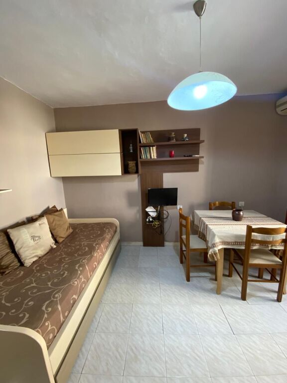 Affittasi Appartamento 2+1+1 con Balcone