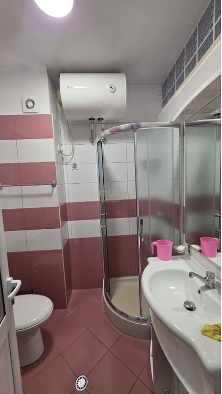 AFFITTASI APPARTAMENTO 1+1+POSTO AUTO VICINO AL NUOVO MATERNO!
