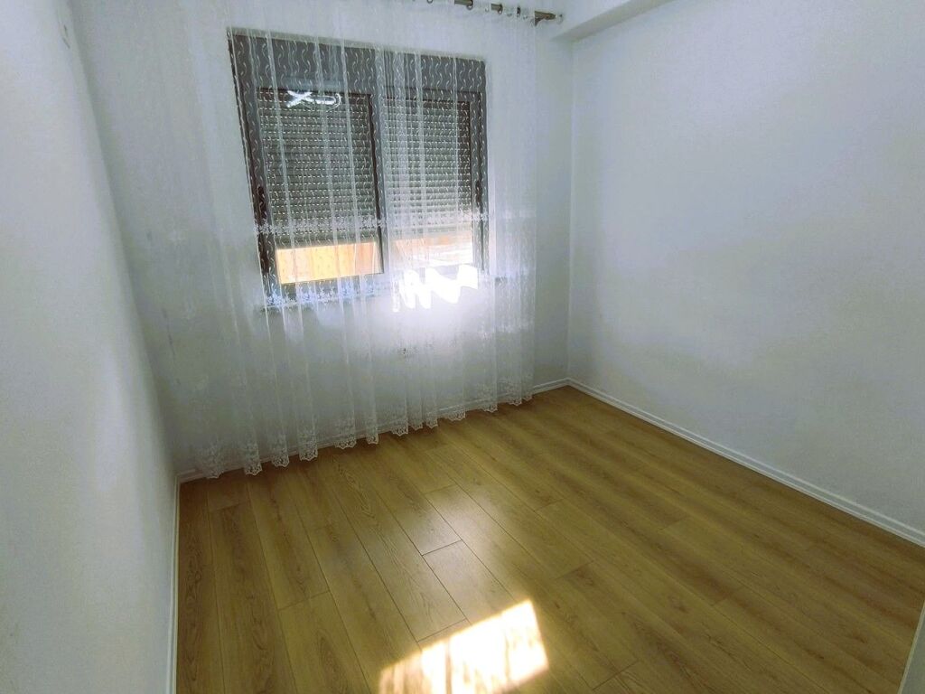 🏡 **APARTAMENT 1+1 NË SHITJE – TEK RESTORANT FRESKU**