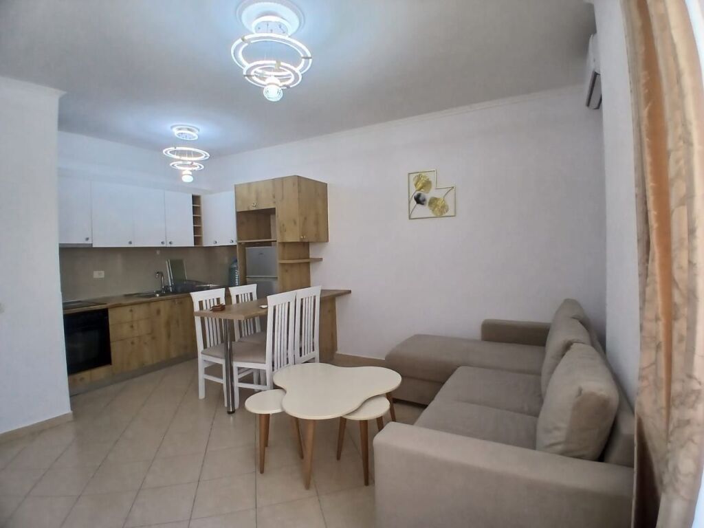 Shitet Ap 1+1📌Astir, prane bar Bohem - Cmimi 97 milion leke