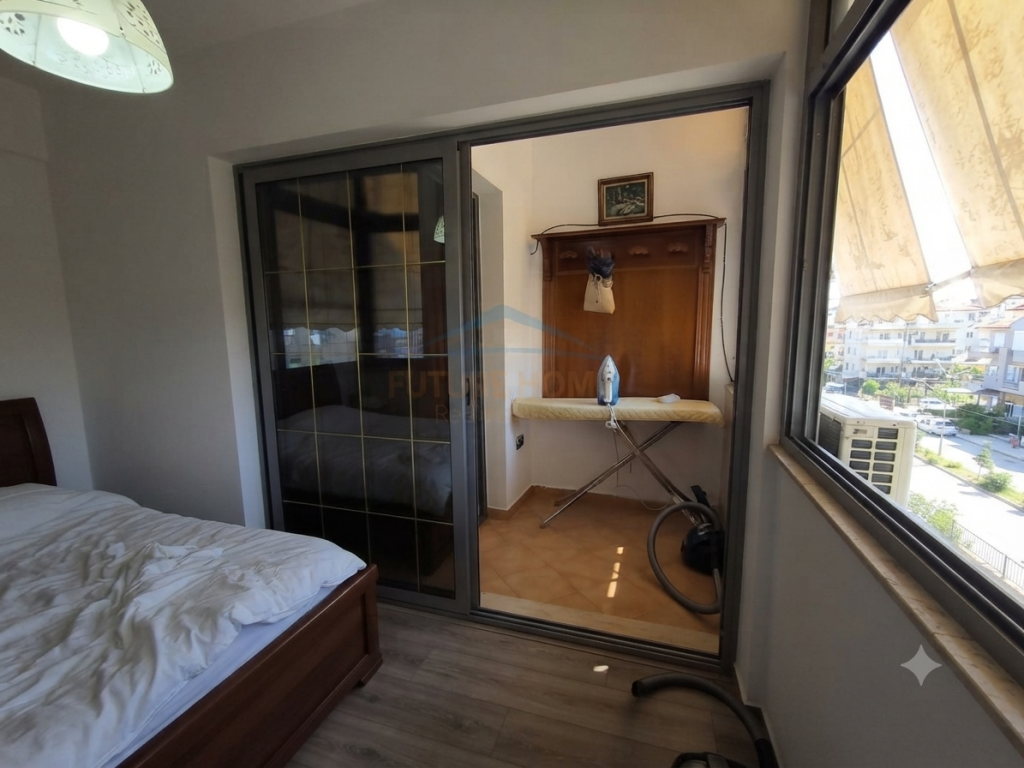 Shitet, Apartament 2+1, Rruga Fortuzi, Tirane .