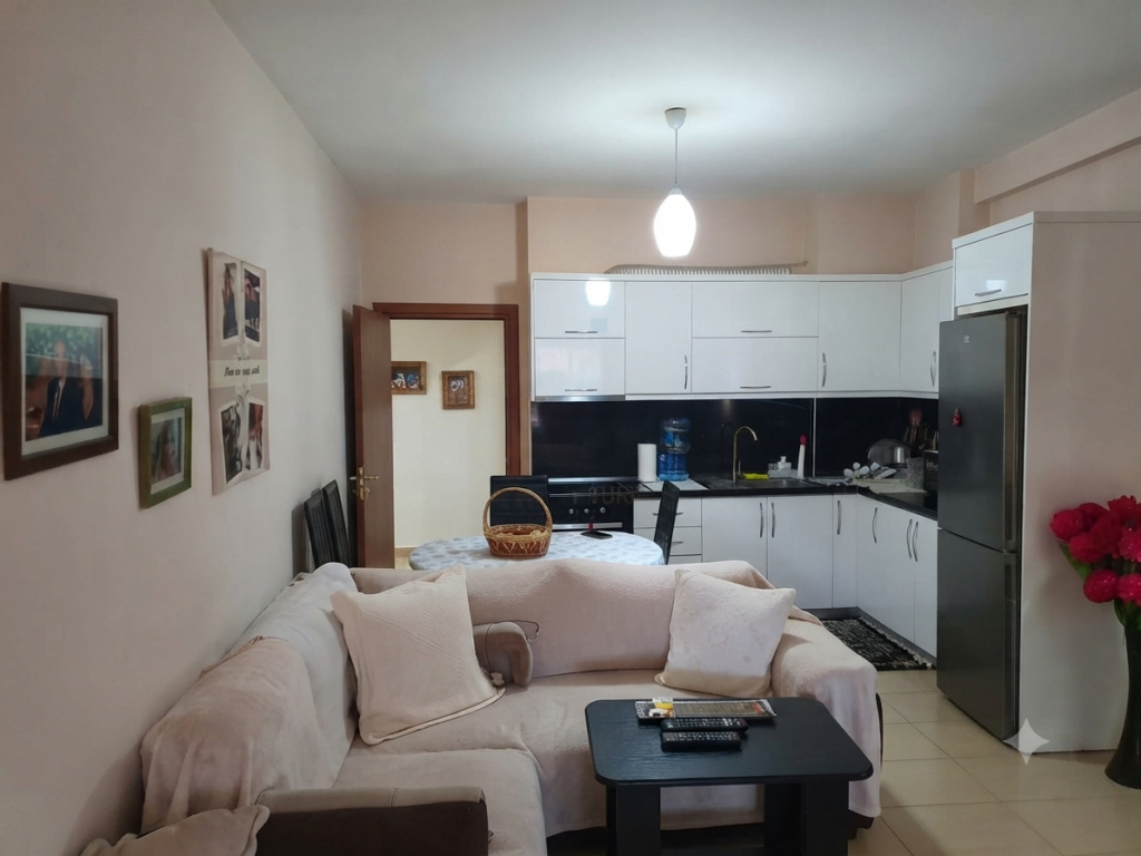 Shitet , Apartament 2+1 , Rruga Besim Alla , Tirane