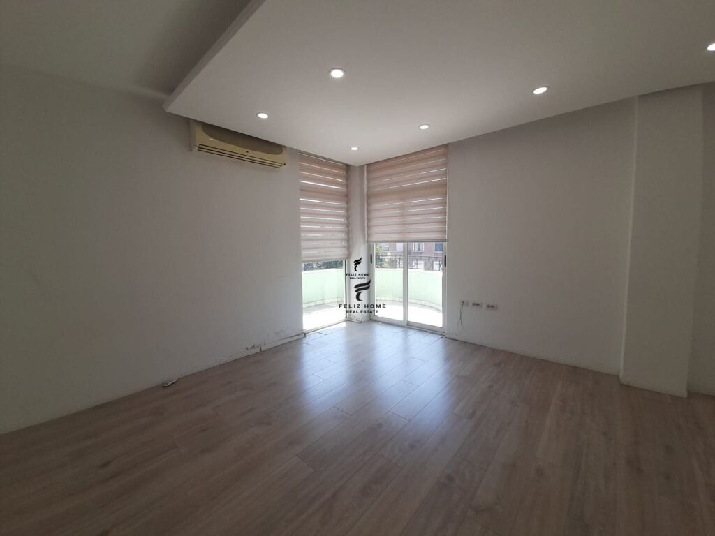 UFFICIO IN AFFITTO 180 M2 PIAZZA WILLSON 2000 EURO FH-85186