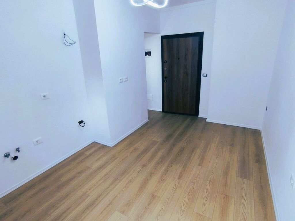 🏡 **APARTAMENT 1+1 NË SHITJE – TEK RESTORANT FRESKU**