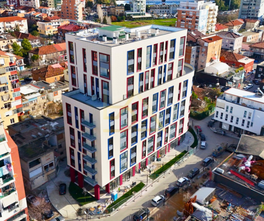 Appartamento 2+1 in Vendita – Ingresso del Comune di Parigi, Tirana