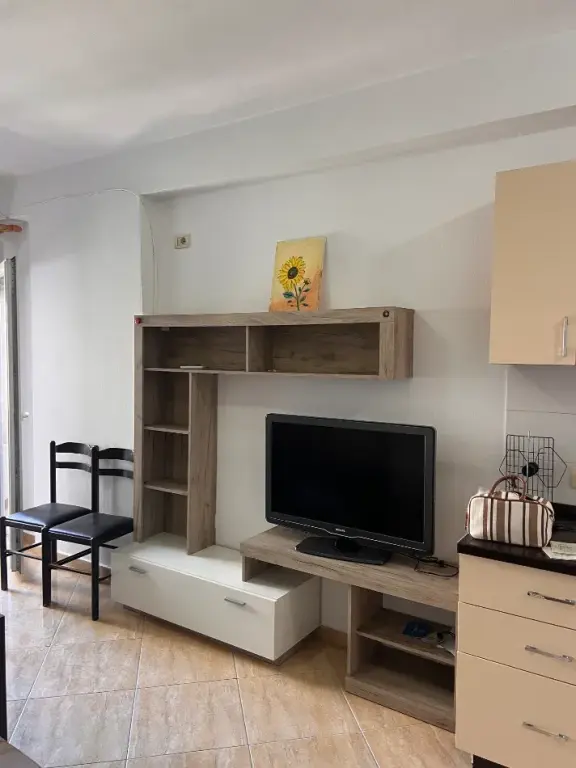 FOR RENT 1+1 ASTIR MAIN ROAD 400 THOUSAND LEKE