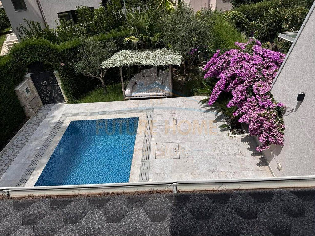 In vendita, villa su 2 piani, Lura 3.
