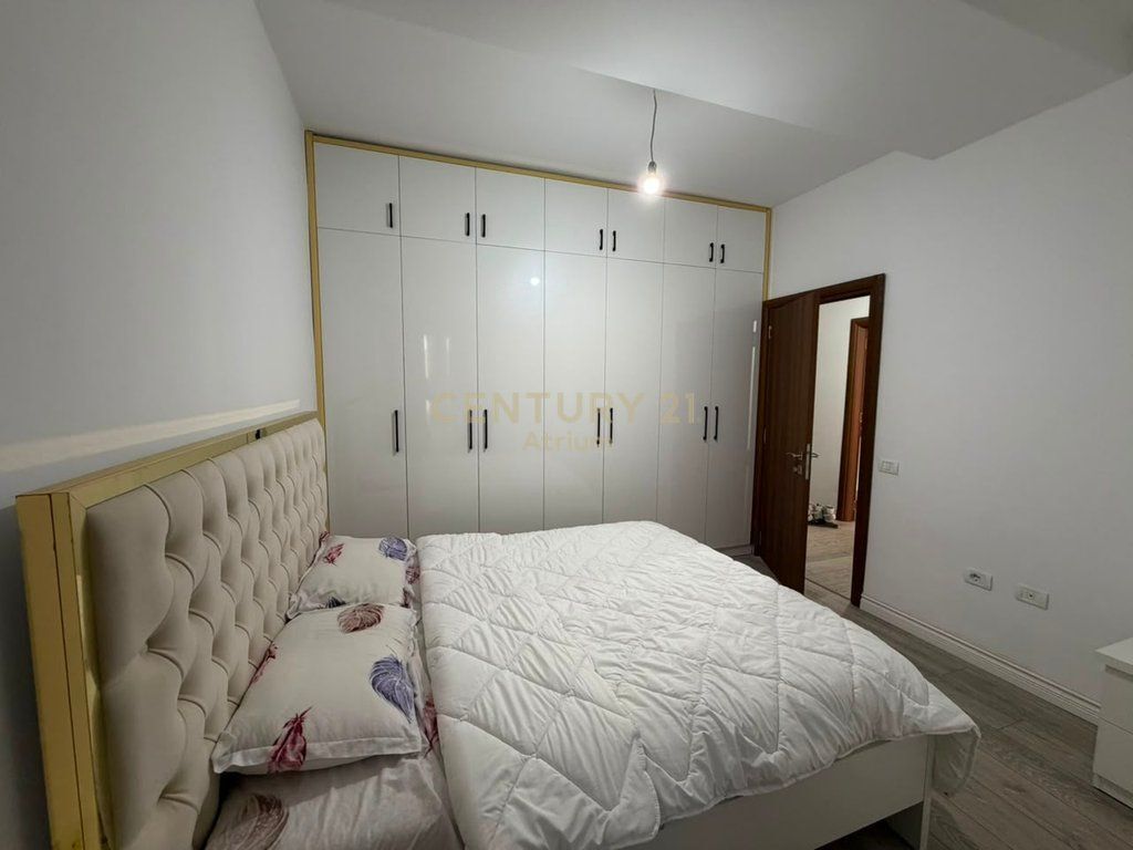 AFFITTASI APPARTAMENTO 2+1 PRESSO "TIRANA GOLDEN PARK" DI FRONTE ALL'OSPEDALE AMERICANO 3 !!!