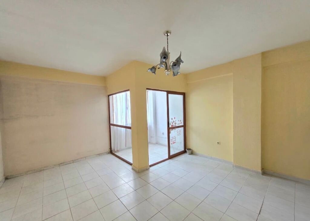 🏡 Studio Apartment for Sale – Neighborhood 15, Korçë