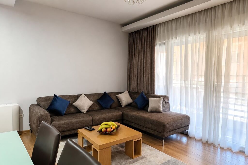 Shitet Apartament 3+1+2 – Rr. Dritan Hoxha | Jo agjenci