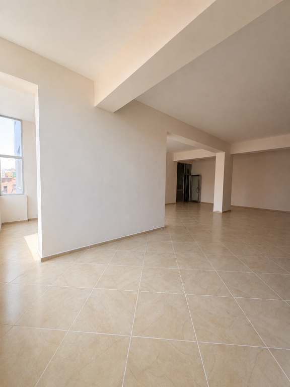  Commercial Unit for Sale – 86 m² | Center, Elbasan