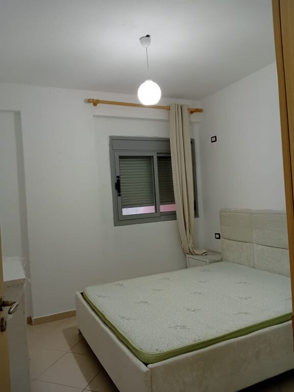Apartament me qera