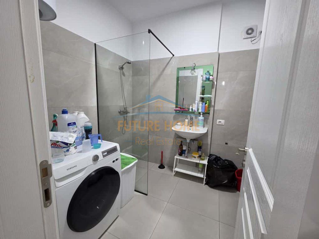 Qera,Apartament 2+1+post parkimi tek Kompleksi ASL!