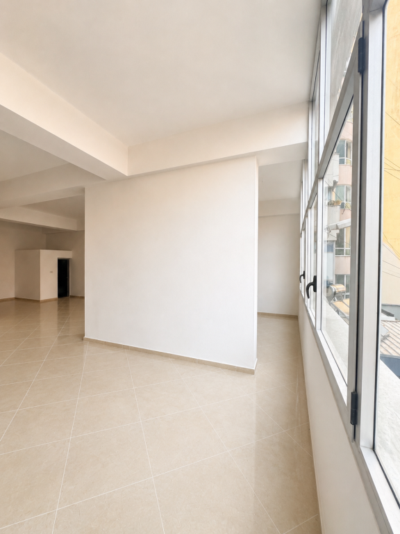  Commercial Unit for Sale – 86 m² | Center, Elbasan