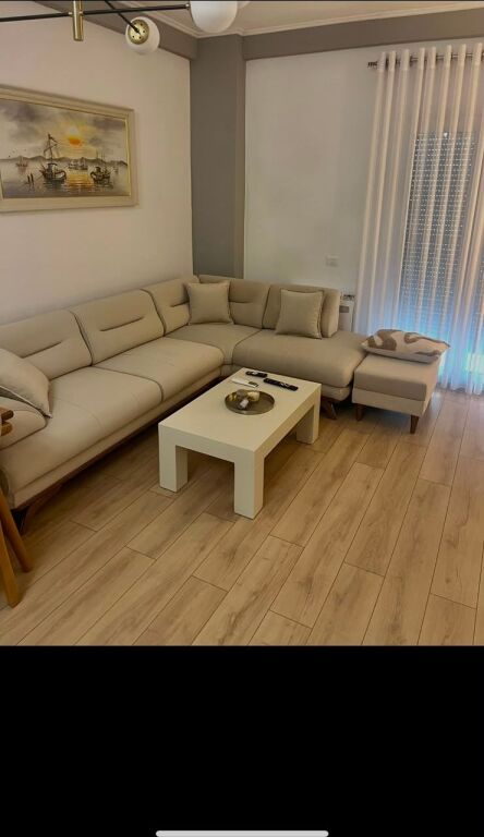 Jepet me qira super apartament 1+1 ne Sauk
