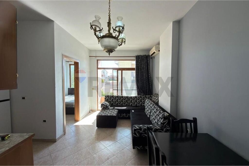 Shitet Apartament 1+1 - Misto Mame, Pallatet Çabej