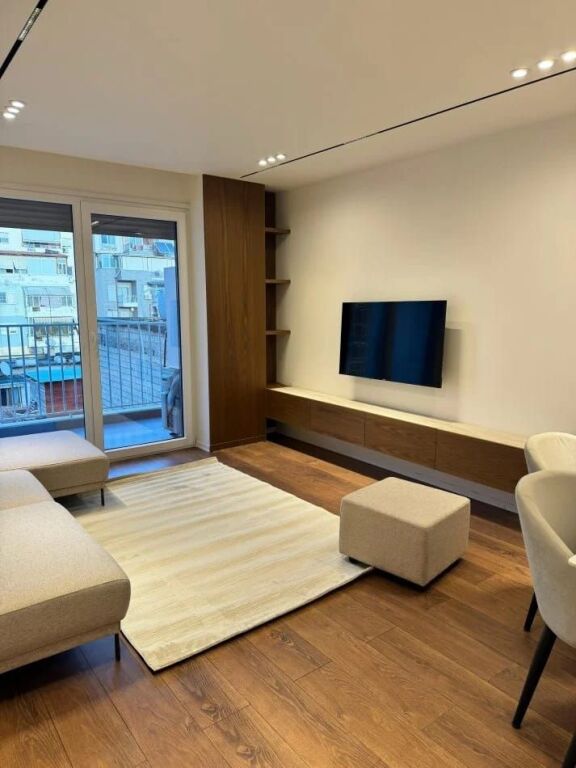 Xhamllik Jepet apartament  1+1+🅿️ me qera  