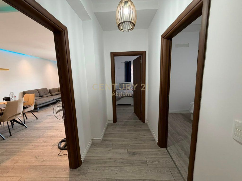 AFFITTASI APPARTAMENTO 2+1 PRESSO "TIRANA GOLDEN PARK" DI FRONTE ALL'OSPEDALE AMERICANO 3 !!!