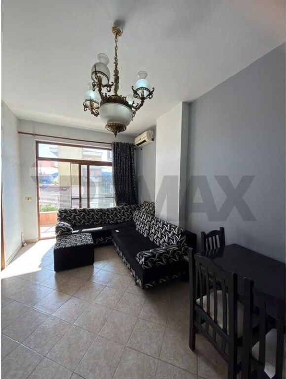 Shitet Apartament 1+1 - Misto Mame, Pallatet Çabej