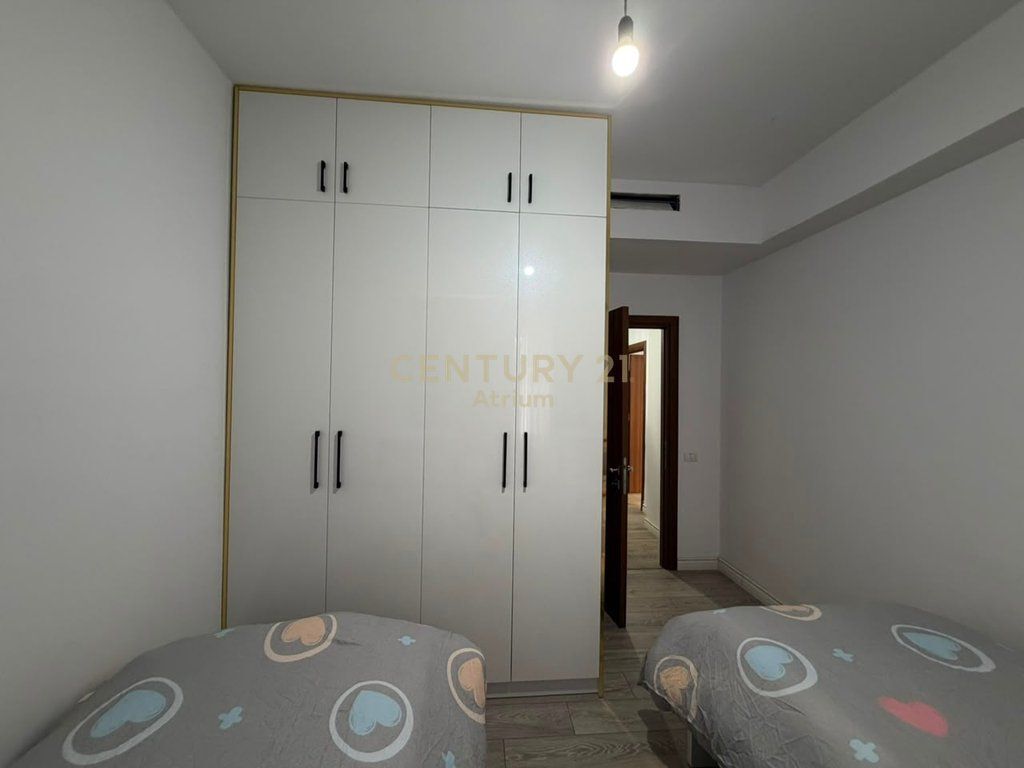 AFFITTASI APPARTAMENTO 2+1 PRESSO "TIRANA GOLDEN PARK" DI FRONTE ALL'OSPEDALE AMERICANO 3 !!!