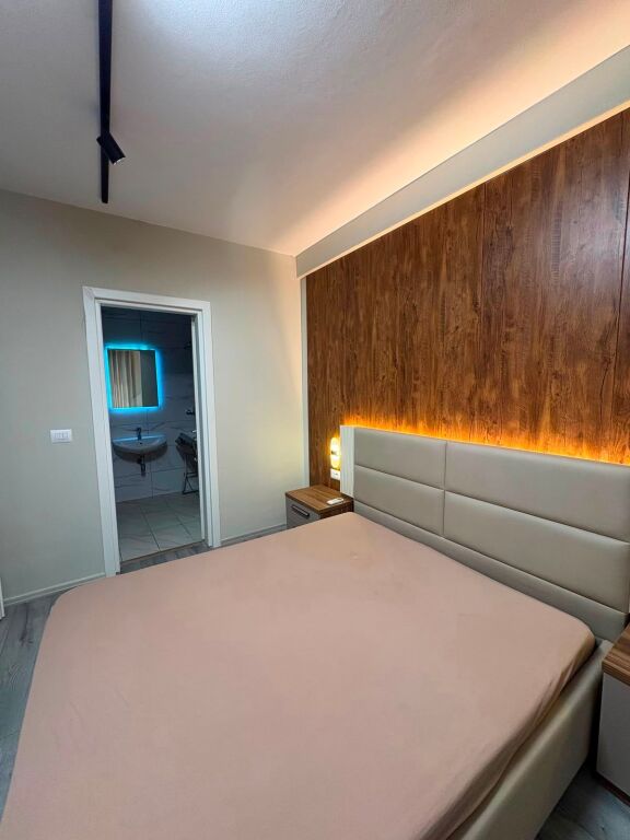 Jepet Me Qera Apartament 2+1+2 Tualete + 1 Ballkon