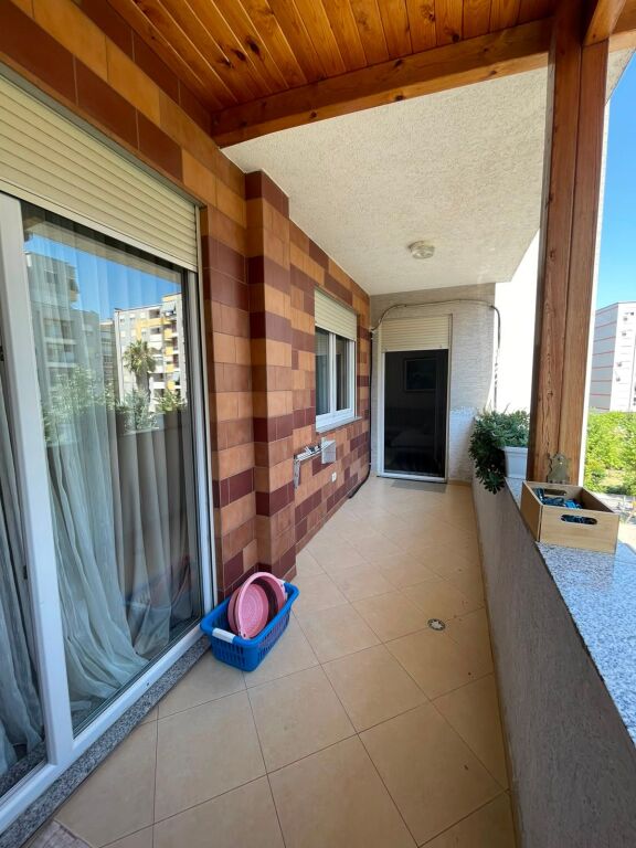 Jepet me Qira Apartament 2+1 në Astir – Kompleksi Vila L