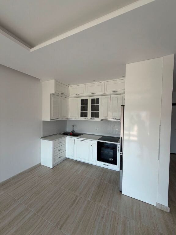 For rent 2+1, partially furnished, aviation field, 600 euros