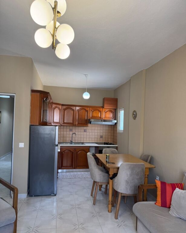 In Affitto Appartamento 2+1+1 Balcone