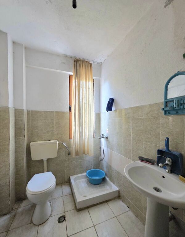 🏡 Studio Apartment for Sale – Neighborhood 15, Korçë