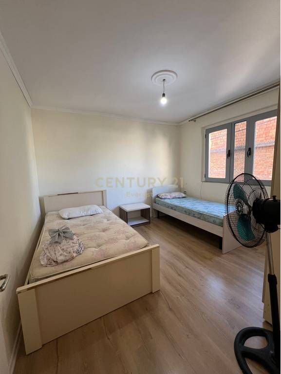 School Andon z Cajupi, Apartment 2+1 For Rent
