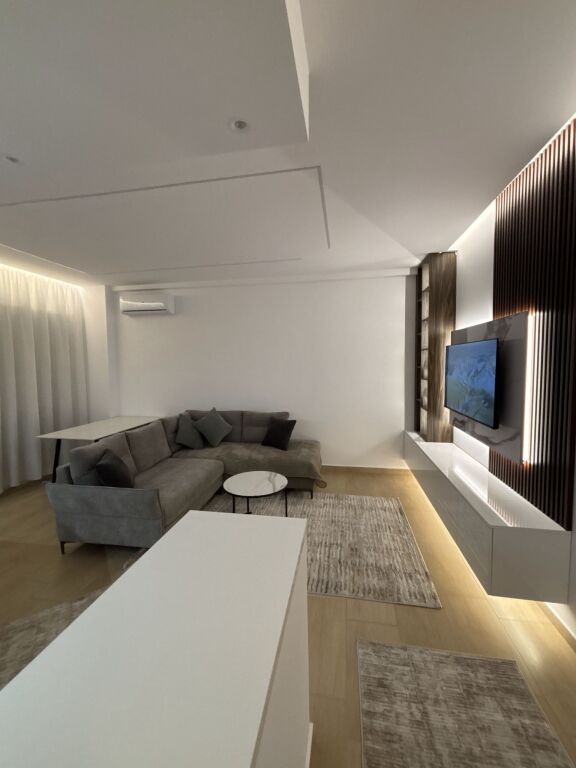 Qera | Apartament 1 + 1 | Liqeni i Thatë | 800 €/muaj