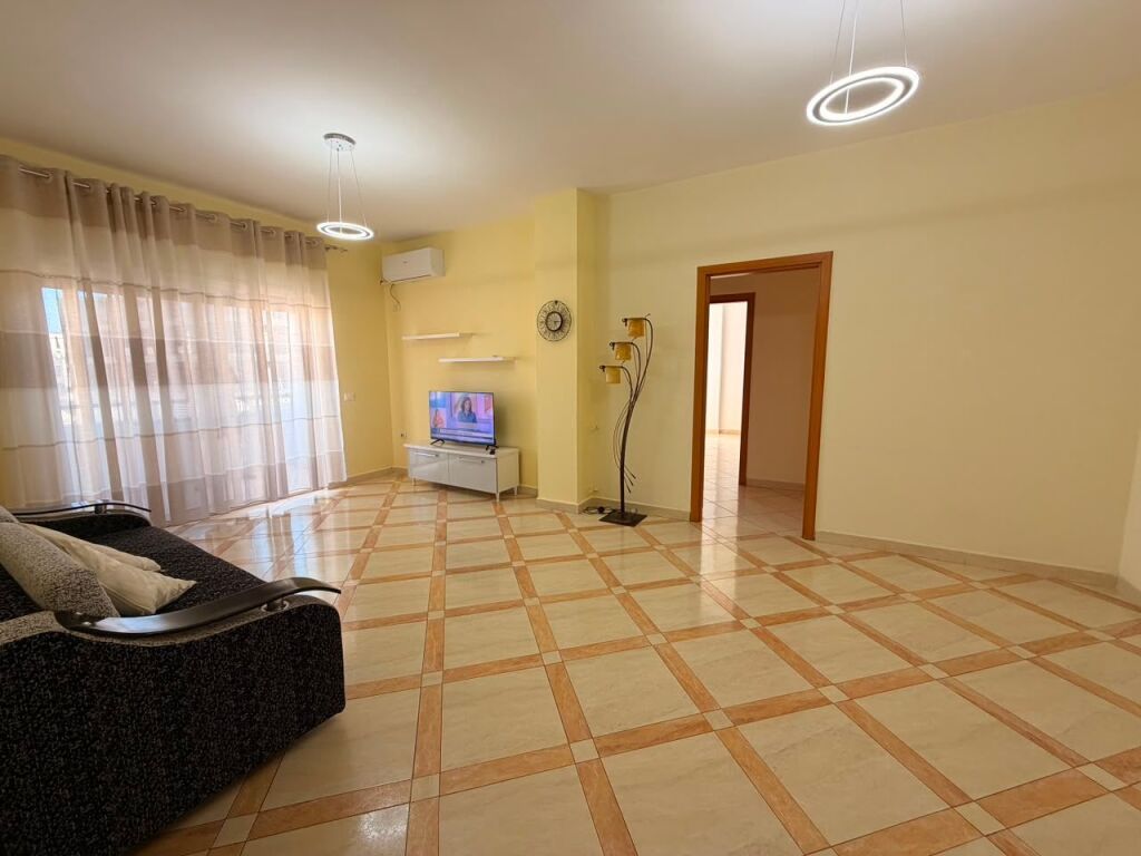 Per qira apartament 2+1+2 qender durres pet friendly