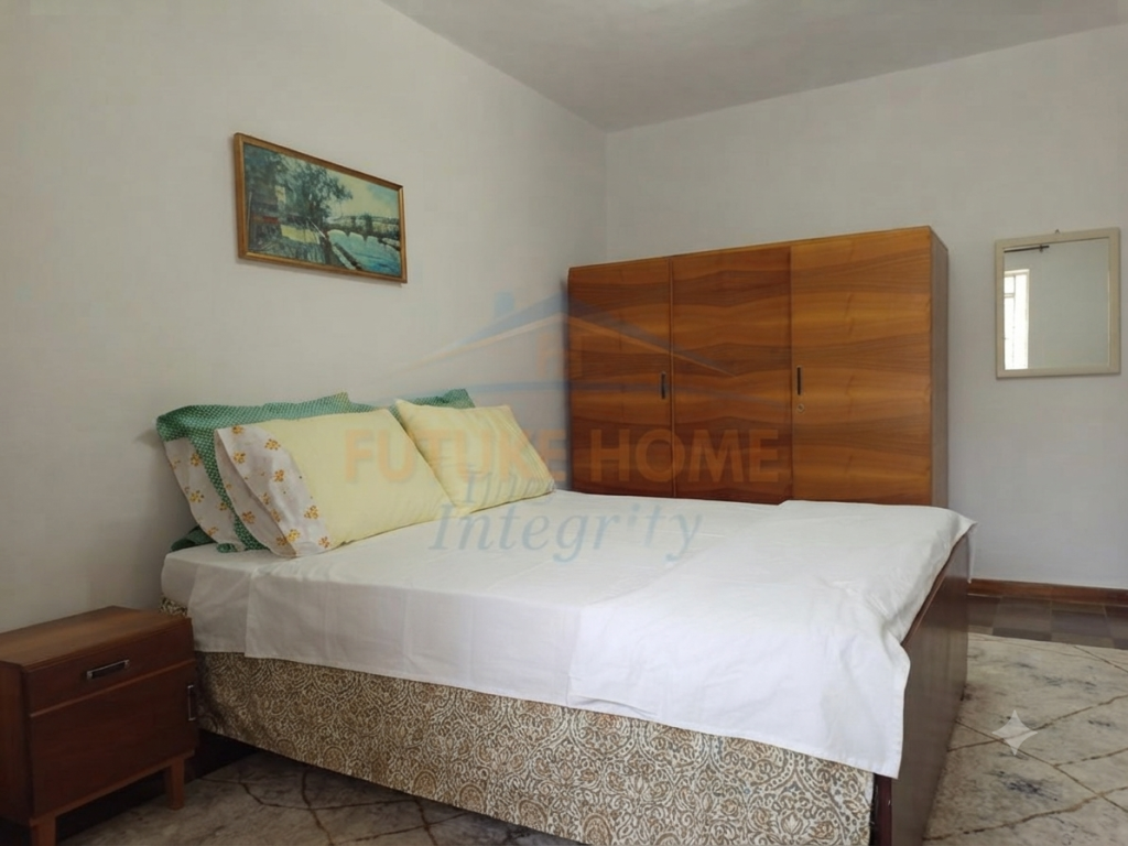 Rent, Apartment 2+1, Qemal Stafa Street, Tirana.