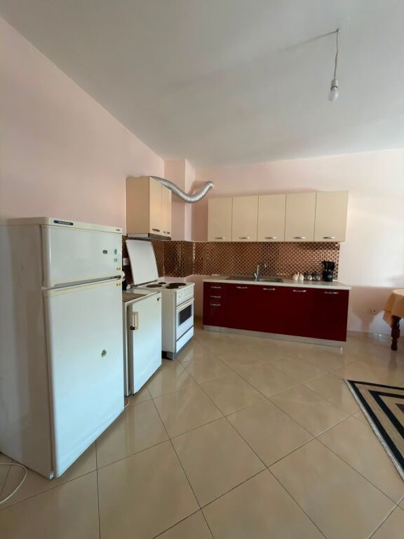 📍 Appartamento 1+1 in affitto – Astir