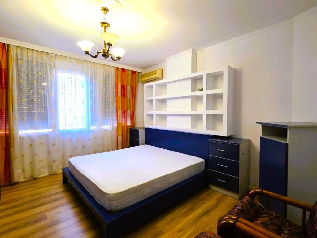 📌Appartamento 2+1+2 in affitto in Via Faik Konica, Tirana
