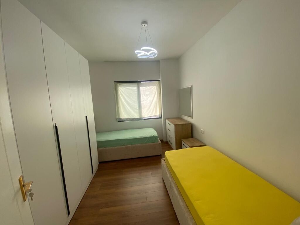 Affittasi Appartamento 2+1+1 con Balcone