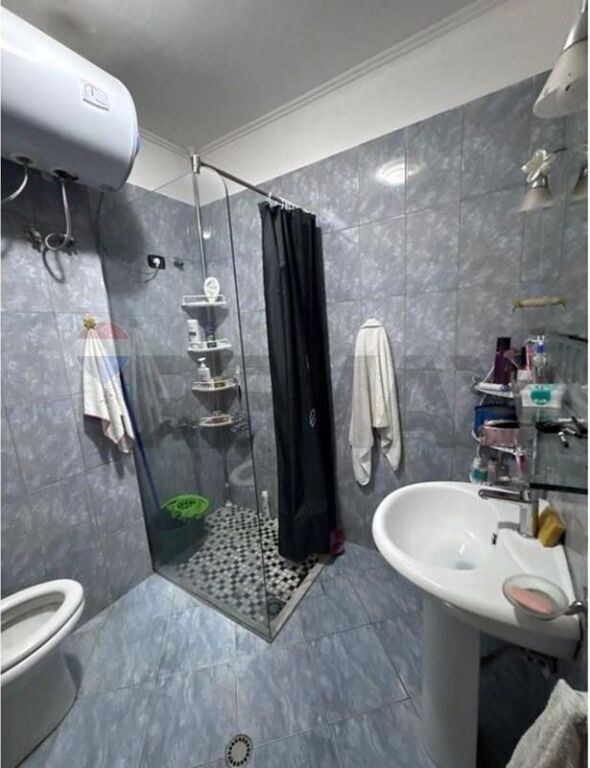 TREGU ELEKTRIK, APARTAMENT 3+1+2 NE SHITJE