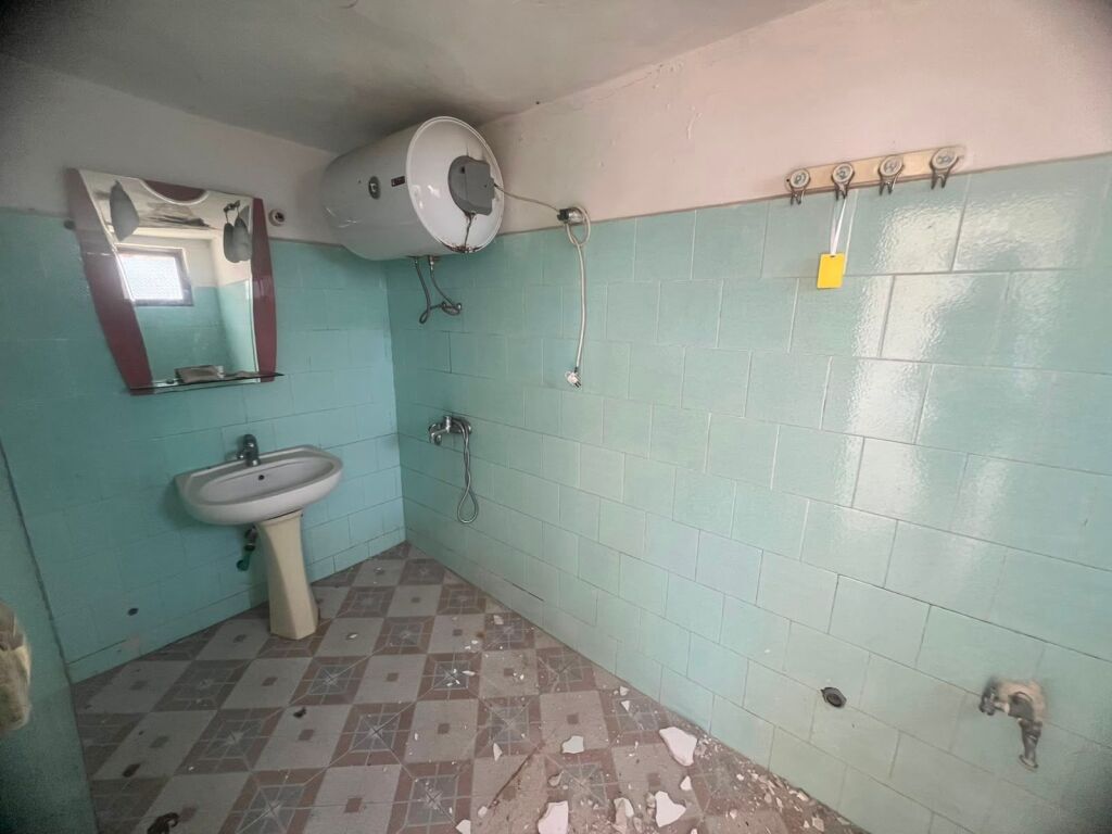 PRIVATE HOUSE FOR SALE 3+1 + 443 M2 LAND RRASHBULL 90000 EURO