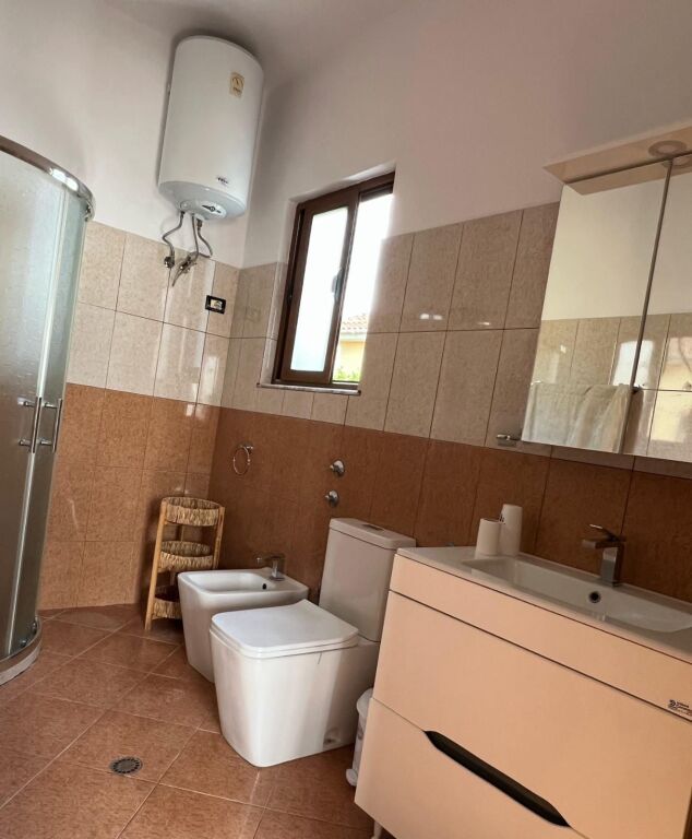 Apartament 2+1+post parkimi ne fund te Bulevardit te Ri