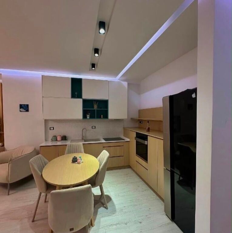 APPARTAMENTO 1+1 IN VENDITA A VLORE VICINO AL LUNGOMARE