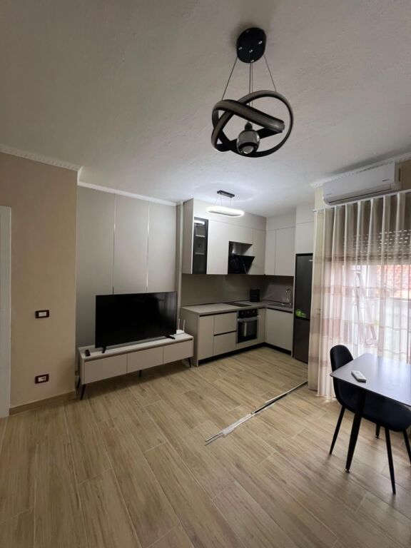 Apartament 1+1 me Qira në Lagjen 12, pranë Markatës – Durrës