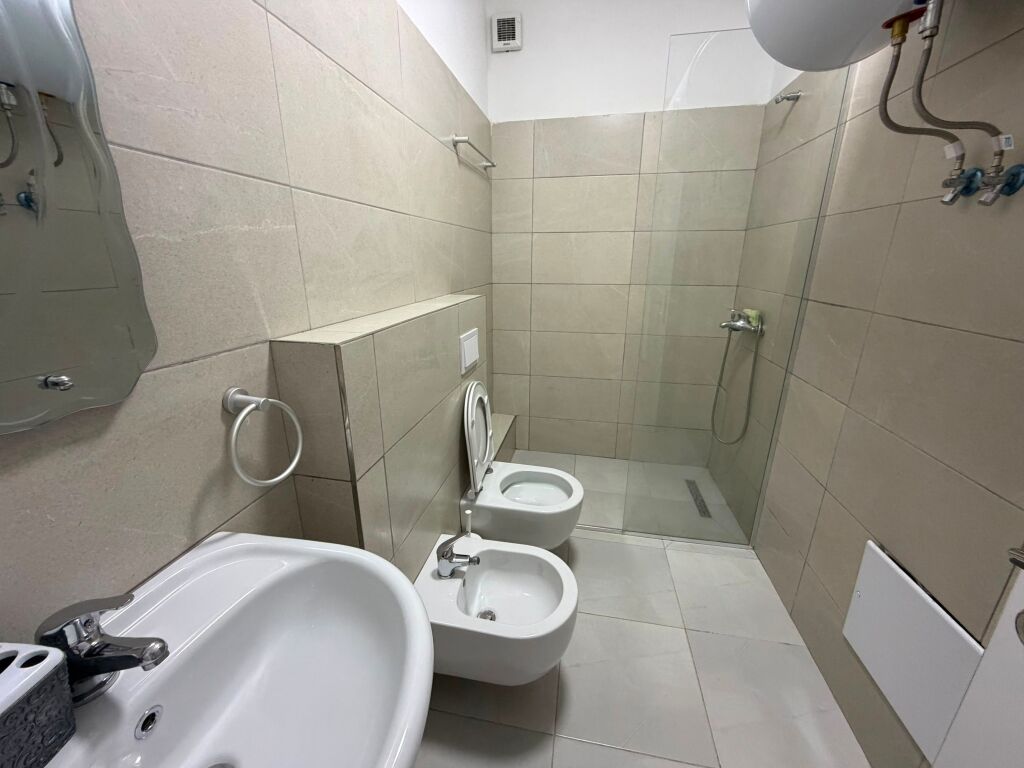 Affitto 1+1 + posto auto residenza kodra djellit