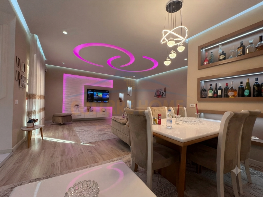 Shitet, Apartament 2+1, Unaza e Re, Tiranë
