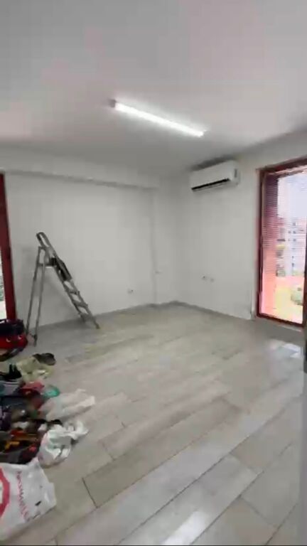 Locale Ufficio in Affitto