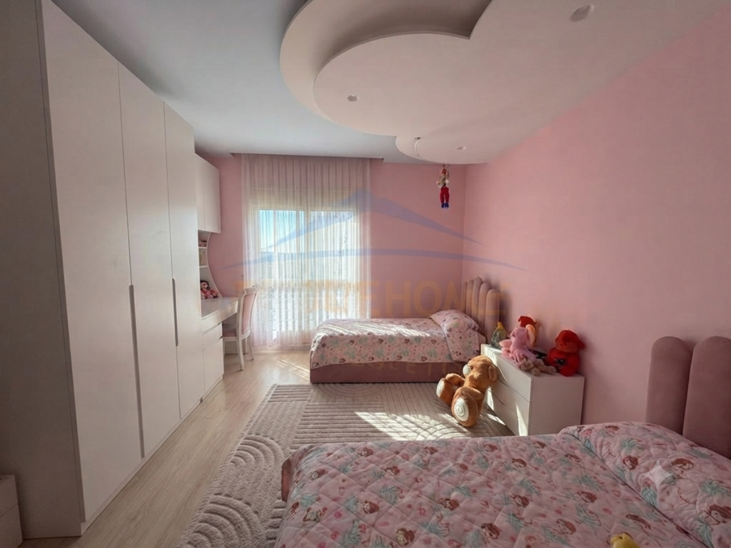 Shitet, Apartament 2+1, Unaza e Re, Tiranë