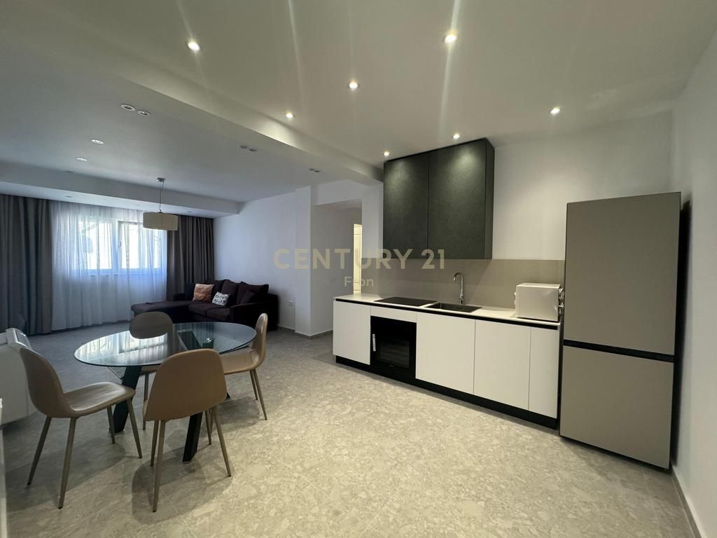 Apartament 2+1 per Qera Bllok!